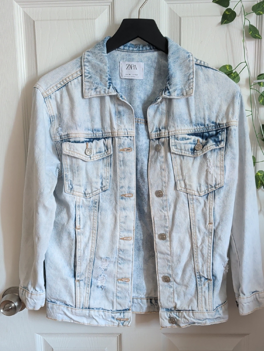 Zara Light Wash Denim Jacket - Light Blue Girl 10/12